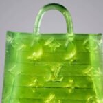 Мікроскопічна сумка Louis Vuitton — унікальна дизайнерська новинка