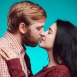 Пара, яка відкрито спілкується перед сексом після довгої перерви