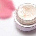 Сечовина в засобах для догляду за шкірою обличчя