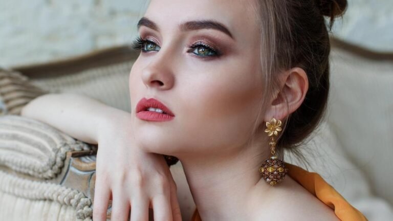 Коханка – ілюстрація відносин і почуттів