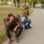 Пара, яка намагається відновити стосунки після розлучення