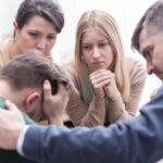 Рідні підтримують близьку людину з наркозалежністю